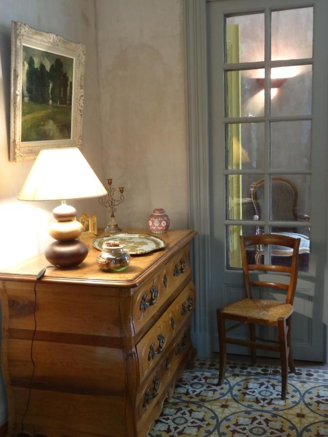Les Remparts Bed & Breakfast Capestang Exterior photo