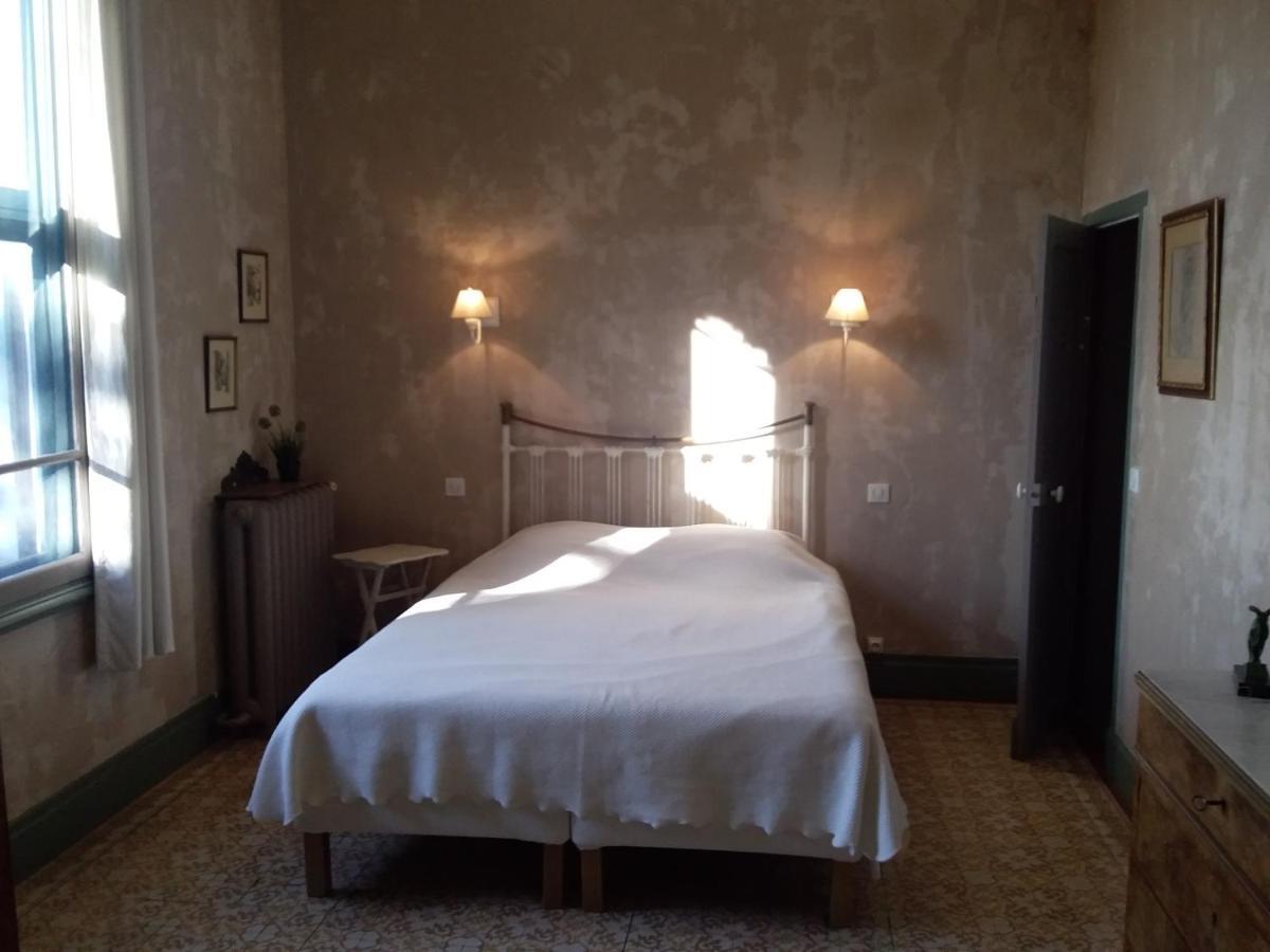 Les Remparts Bed & Breakfast Capestang Exterior photo