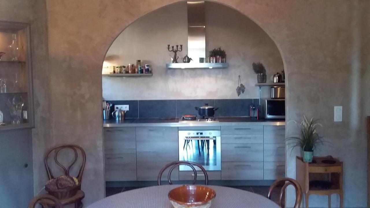 Les Remparts Bed & Breakfast Capestang Exterior photo